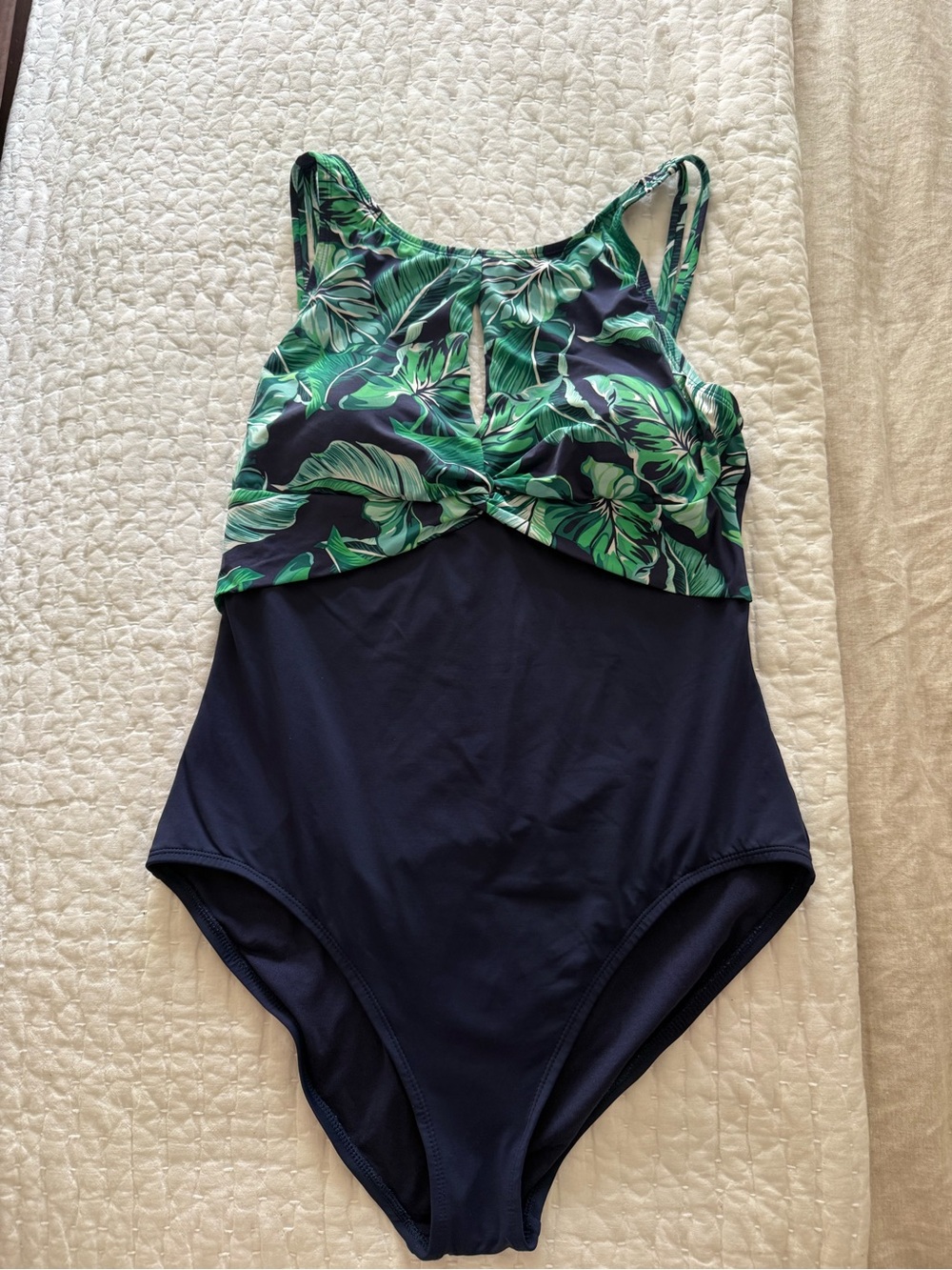 Tommy Bahama Island Cays One piece swimsuit
